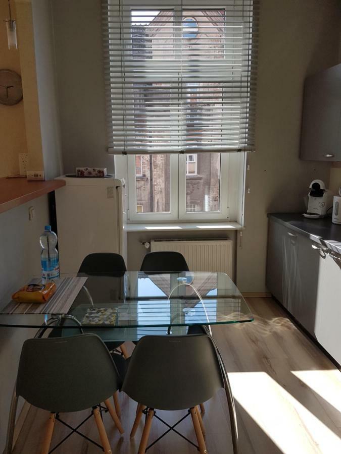 Apartamenty Lazurowy I Sloneczny Z Darmowym Parkingiem Strzezonym Jelenia Góra Екстериор снимка